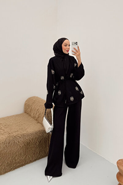 Embroidery Detailed Crepe Pants Set