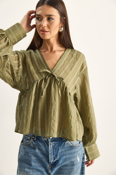 Bianco Lucci Γυναικεία μπλούζα με λαιμόκοψη V, λεπτομέρεια δεσίματος, ριγέ, ε...