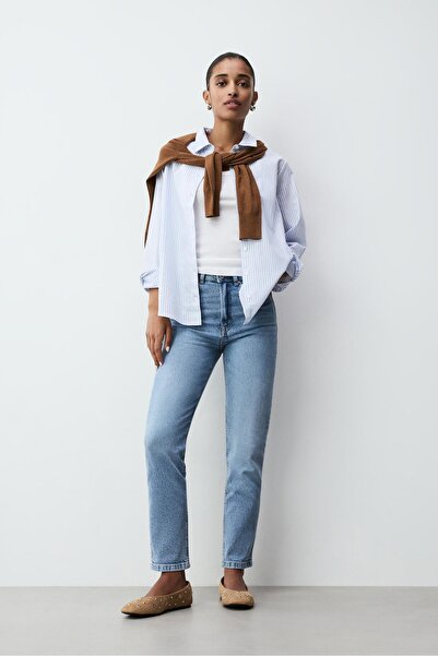 LEFTIES Mom fit jean