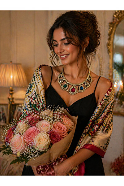 CROCUS DESIGN Özel tasarım anne hediye kutusu fular + kolye