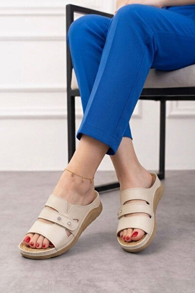 Nubbock Γυναικείες Ορθοπεδικές Παντόφλες με Λεπτομέρεια από Κρεμ Πέτρα NK2074