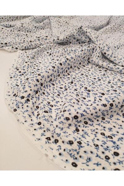 Kumaş Parça Λευκό φόντο, μπλε ναυτικό ύφασμα ζέρσεϊ με λουλουδάτο σχέδιο, υφα...