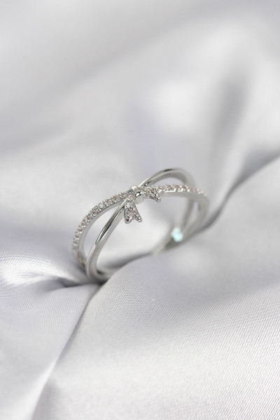 silky glows Stylish Silver Color Zircon Stone Bow Model Women's Ring - Luxuri...