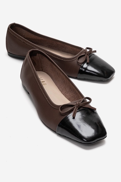 LuviShoes حذاء رومي نسائي من الجلد الطبيعي باللونين البني والأسود، مصنوع من ا...