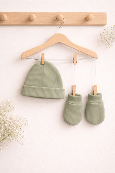 Minimissbaby Cotton Baby Boy Green Hat Gloves Set of 2