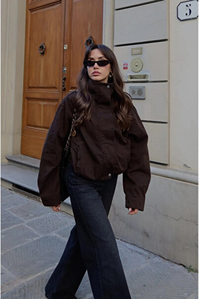 My Blog Πικρανθρωπόχρωμο Μπουφάν Γαμπαρντίνα με Όρθιο Γιακά και Πουά - 0967