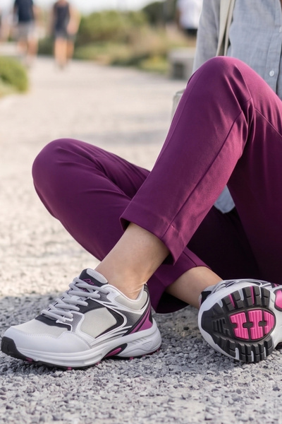 IN-STEP Comfort-Ride: Modern Gray & Fuchsia Detailed Women's Casual Sneakers