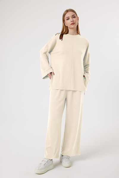 Suede Style 6050 - Κομψό, άνετο, μαλακό πλεκτό ύφασμα μοντάλ με λεπτομέρεια δ...