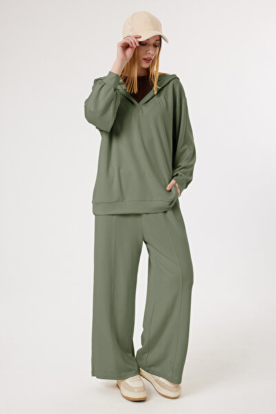 Suede Style 6060 - Κομψό, άνετο, μοντέρνο γυναικείο σετ με κουκούλα από μαλακ...