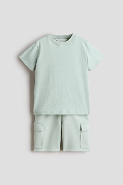 H&M Tişört ve Şort İçeren 2 Parçalı Set