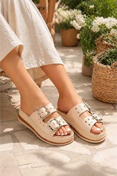 MODAONN Γυναικείες παντόφλες πλατφόρμας μποέμ με χρυσή πόρπη και έθνικ πινελιές