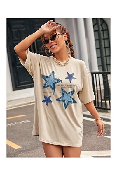 By Layina ΓΥΝΑΙΚΕΙΟ OVERSIZE T-SHIRT ΜΕ ΣΤΑΜΠΑ ΑΣΤΕΡΙΑ / T-SHIRT