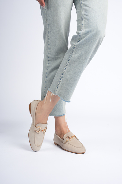 BALANZ Μπεζ Γυναικεία Παπούτσια με Χρυσή Μεταλλική Αγκράφα, Επίπεδη Σόλα, Εμφ...