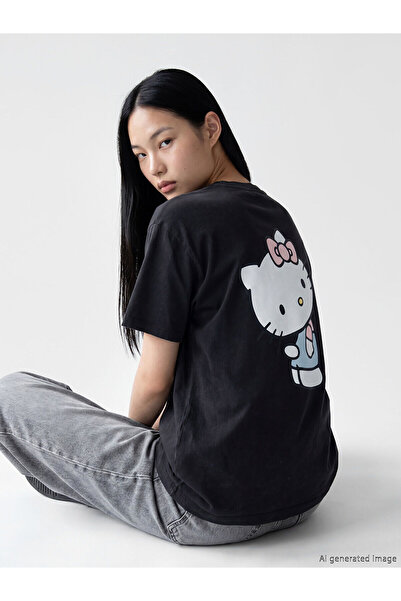 LC Waikiki Nevavm with Difference Hello Kitty Printed Women's T-Shirt