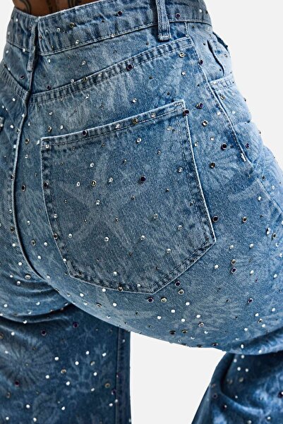 it's basic Γυναικείο τζιν σε χρώμα τζιν T-2s6-27 ίσιας εφαρμογής με ειδικό τυ...