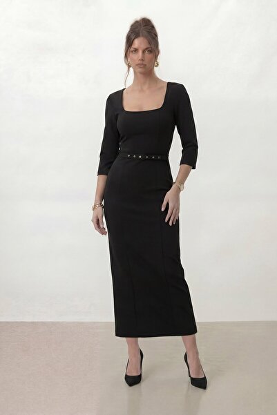 VAGGON Φόρεμα μίντι με τετράγωνο γιακά και λεπτομέρεια στη ζώνη, με μισό μανίκι