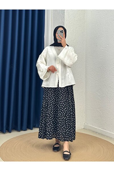 BENAHOLL Πουκάμισο με λεπτομέρεια κεντήματος Aksu και λαιμόκοψη V - EU2813 Εκρού