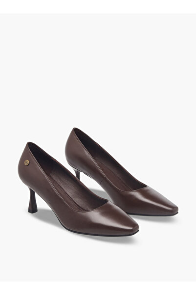 Duchini Women Flared Heel Leather Pumps