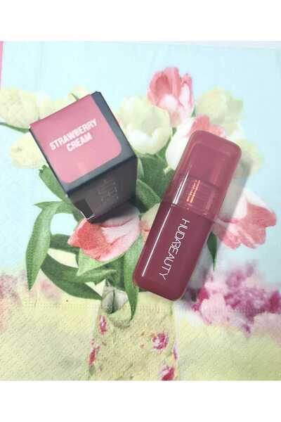 Huda Beauty υγρό ρουζ