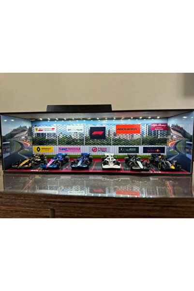 standes Formula 1 araçları için ışıklı diorama