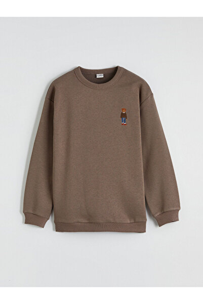 LC Waikiki Nevavm Oval Collar Embroidered Boys' Thick Sweatshirt with a Diffe...