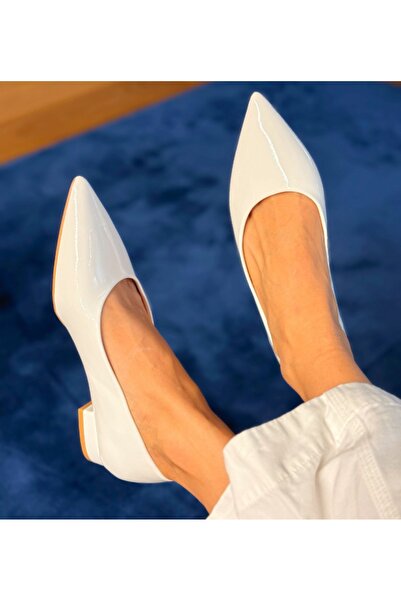 BENOTTİ Women's Zaina White Ballet Flats