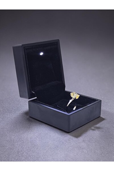 Yantra Silver Ice Cut Tek Taşlı 925 Ayar Gümüş Yüzük – Yüksek Işıltılı Kesim,...