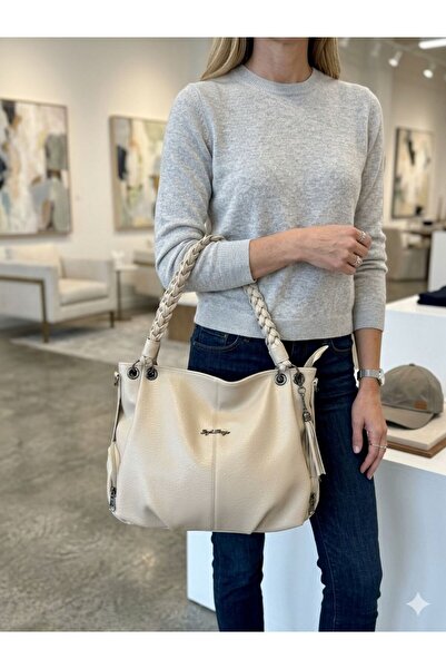 bag حقيبة كتف نسائية كريمية اللون كبيرة الحجم مصنوعة من الجلد بتصميم حزام منس...