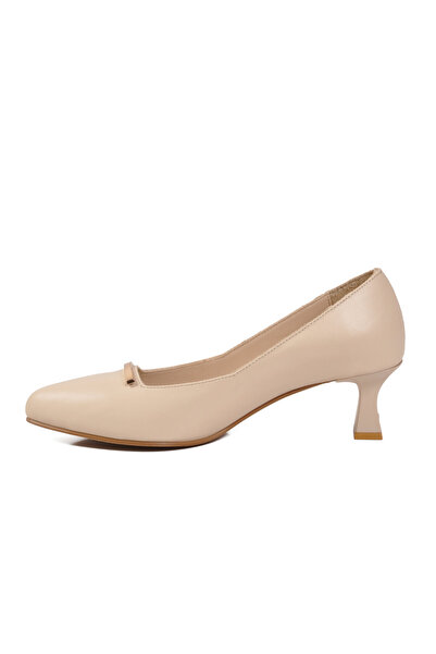 Venüs Μπεζ γυναικεία βραδινά παπούτσια με ελαφρύ τακούνι 26532529Y Z
