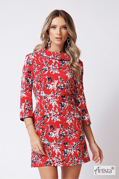 Artista Κομψό μαύρο φόρεμα με στάμπα και μανίκια τρία τέταρτα.