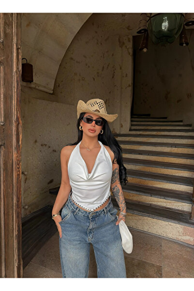 kırmızı butiks Λευκή μπλούζα με χαμηλή πλάτη και σχέδιο σταγόνας