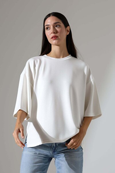 ModaPlaza Γυναικείο μπλουζάκι με κοντά μανίκια, σκισίματα στα πλαϊνά και λαιμ...