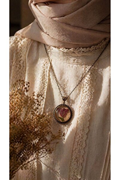 EMİNOS BUTİK El Yapımı Kurutulmuş Çiçekli Kolye