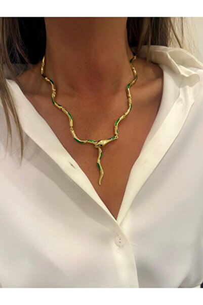 BYYEŞO Green Baguette Stone Detailed Snake Necklace (Steel)