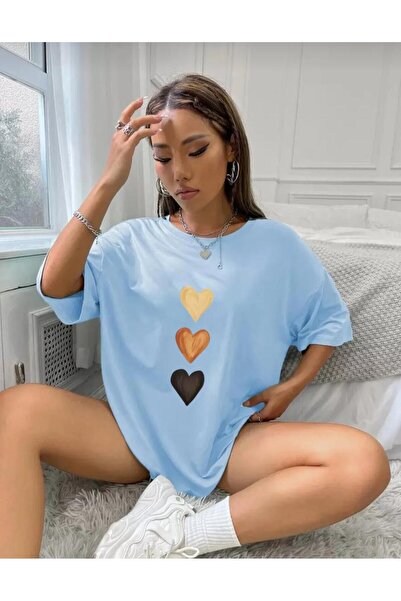 KOZİA OUTDOORS Γυναικείο μπλουζάκι με στάμπα 3 καρδιές, με λαιμόκοψη ποδηλάτο...