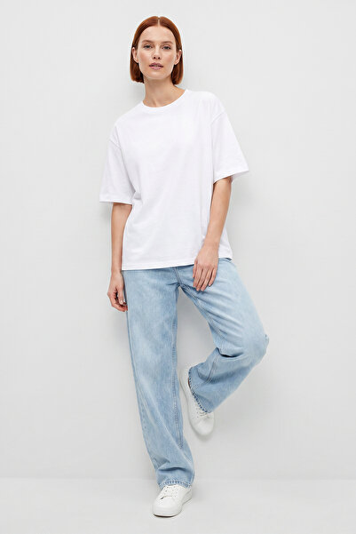 MAXIMILLIAN Γυναικείο λευκό βαμβακερό μπλουζάκι με λαιμόκοψη ποδηλάτου σε μεγ...