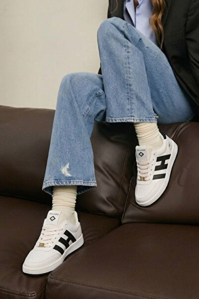 Nubbock Vintage izgled, bele i crne sportske cipele sa vezicama NK4158