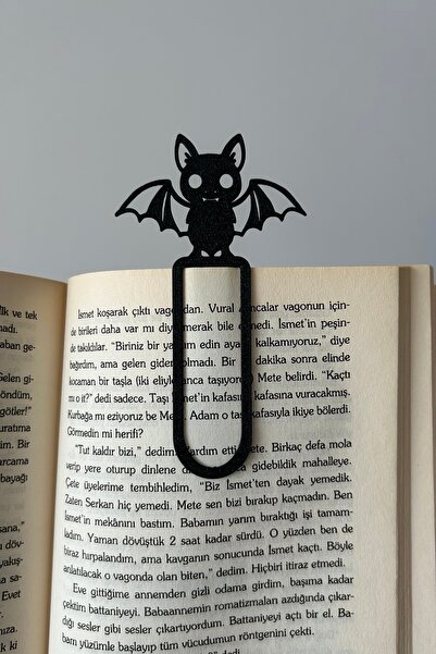 Yarasa Şeklinde Kitap Ayracı