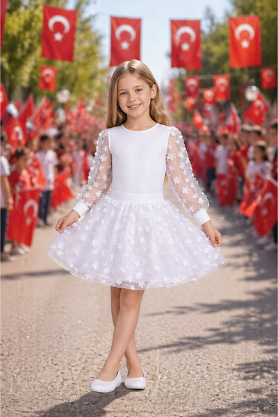 HER ŞEY NOTA www.herseynota.com Κοριτσίστικο σετ από λευκό τούλι με φλοράλ σχ...