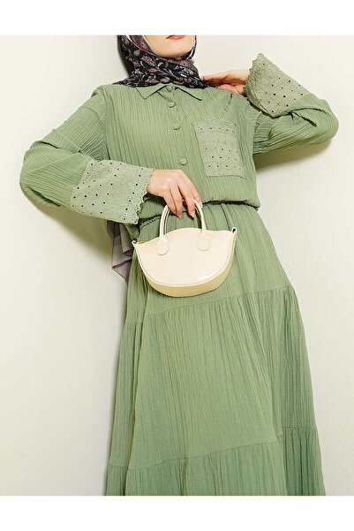 Lavanta Tekstil Σετ με φούστα με διακοσμητικά βολάν στις τσέπες και στον καρπό