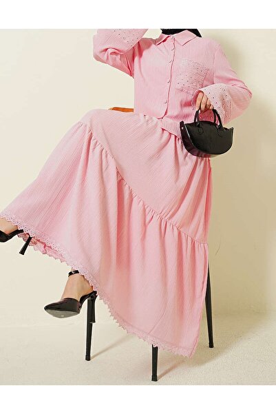 Lavanta Tekstil Σετ με φούστα με διακοσμητικά βολάν στις τσέπες και στον καρπό