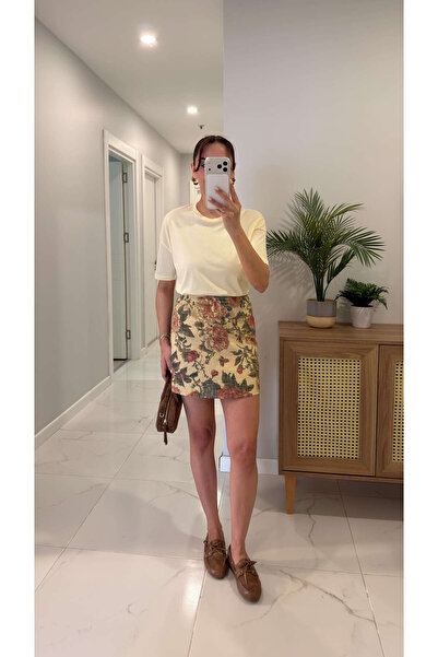 BİRCANÇİL Φούστα με σχέδιο λουλουδιών Finex σε κόκκινο κρεμ χρώμα