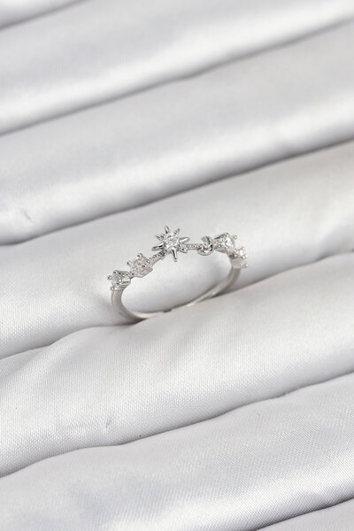 silky glows Stylish Brass Silver Color Manifest Women's Ring - Modern Design,...