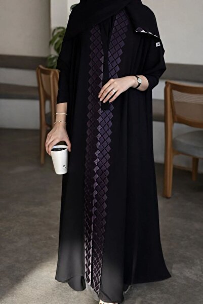 ABAYA ANORA هديل بلس .عباية ربع كلوش. بكلفة راقية على الصدر الى اسفل العباية زادت العباية جمال الى جمالها