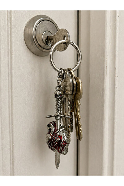 HER ŞEY NOTA www.herseynota.com Gothic Skull Sword Design Metal Keychain with...
