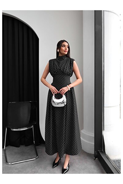 ESRAHELVACI Πουά Φόρεμα με μηδενικά μανίκια με σχέδιο Με βάτες