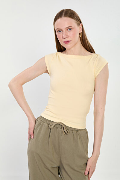 BARRELS AND OIL Women's short sleeve boat neck bodysuit - yellow