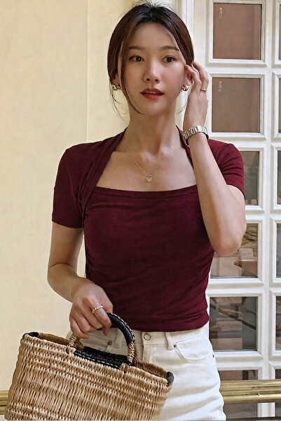 Tarz Cool Γυναικεία μπλούζα μπορντό με γιακά κύκνου, στενή εφαρμογή, κοντό μα...