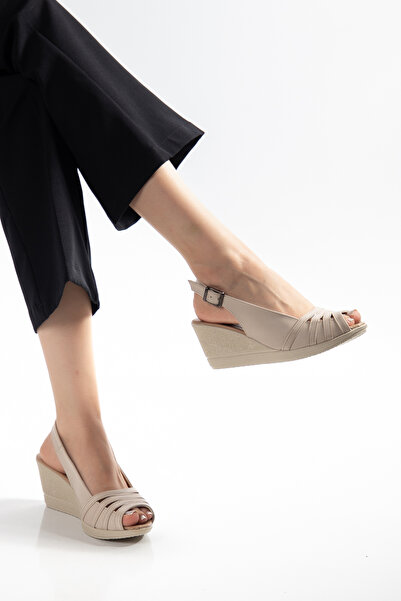 KÜBRA ΓΥΝΑΙΚΕΙΑ ΣΑΝΔΑΛΙΑ ΜΕ ΣΦΗΝΟ ΤΑΚΟΥΝΙ