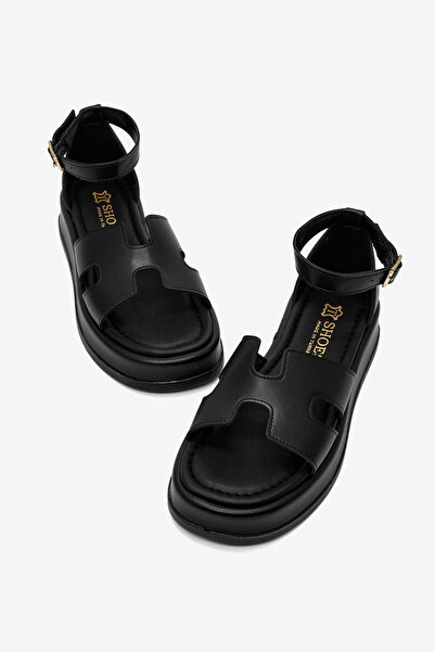 Tonny Black Γυναικεία μαύρα άνετα πέδιλα με λουράκι στον αστράγαλο